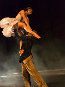 A montagem, da Cia  de Dança Palácio das Artes, fez a sua estreia em 2000